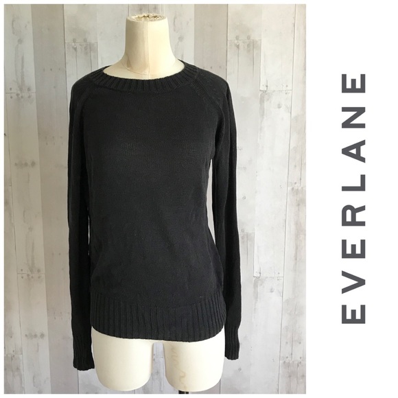 Everlane Sweaters - Everlane black Soft crewneck Knit Sweater Large